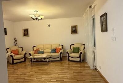 Casă cu 4 camere în Central