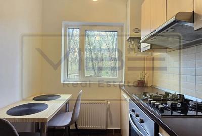 Apartament cu 3 camere semidecomandat, mobilat în Copou - 13