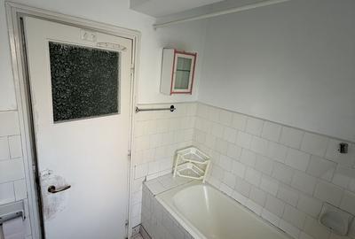 Apartament cu 2 camere semidecomandat în Mărăței