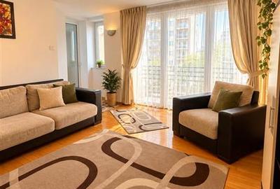 Apartament cu 3 camere decomandat, mobilat în Centrul Civic