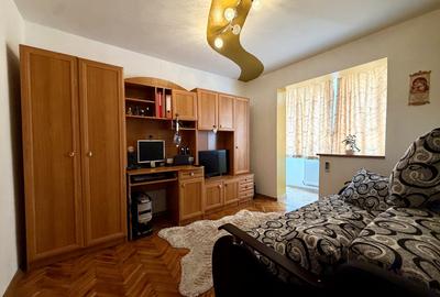 Apartament cu 4 camere semidecomandat, mobilat în Dacia - 6