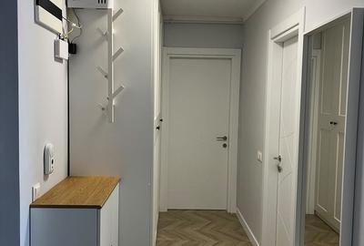 Apartament cu 2 camere decomandat în Titan