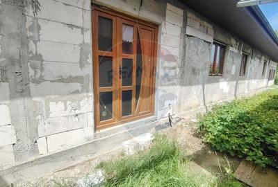 Casă individuală cu 3 camere cu Teren 1326 Mp în Vest - 4
