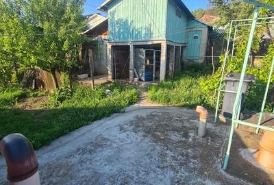Casă cu 3 camere în Central - 2