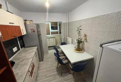 Apartament cu 4 camere decomandat în Basarabia - 2