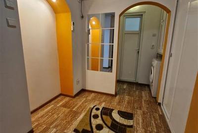 Apartament cu 2 camere decomandat, mobilat în Mihai Bravu
