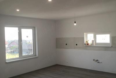 Casă cu 1 camere cu Teren 540 Mp în Oncea