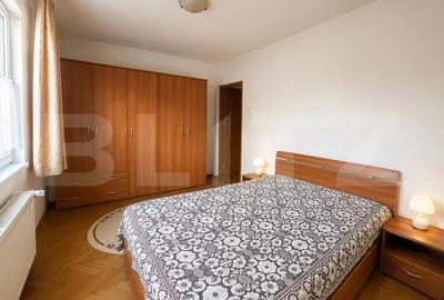 Apartament cu 3 camere decomandat în P-ța Unirii
