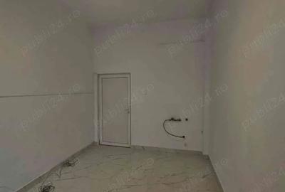 Spațiu comercial, de 25 mp, în Central