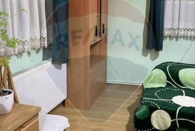Casă cu 5 camere cu Teren 370 Mp în Central