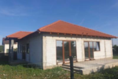 Casă cu 3 camere în Cicir - 3