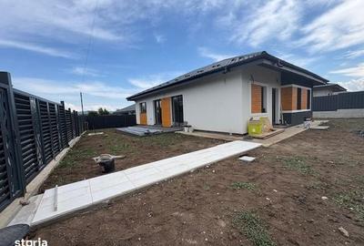Casă cu 4 camere în Horpaz