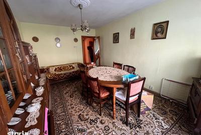 Apartament cu 3 camere decomandat în Central - 2