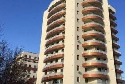 Apartament cu 2 camere decomandat în Centru Civic
