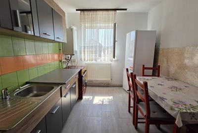 Apartament cu 2 camere decomandat în Central - 2