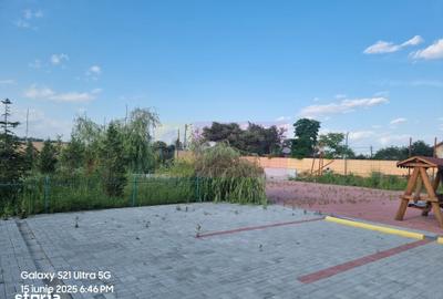 Casă cu 10 camere cu Teren 6000 Mp în Bulbucata - 1