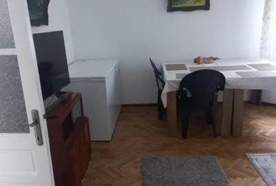 Casă cu 6 camere cu Teren 170 Mp în Tomis I - 2