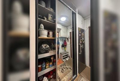 Apartament cu 2 camere semidecomandat, mobilat în Micro I - 17