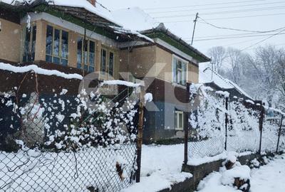 Casă individuală cu 5 camere cu Teren 1195 Mp în Liteni - 4