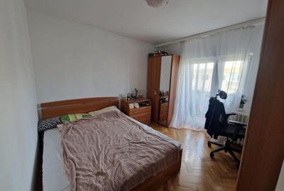 Apartament cu 3 camere decomandat în Dosu Bricii - 2