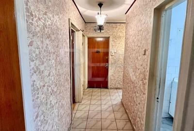 Apartament cu 3 camere decomandat în Berceni - 2