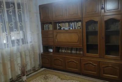 Casă cu Teren 250 Mp în Central