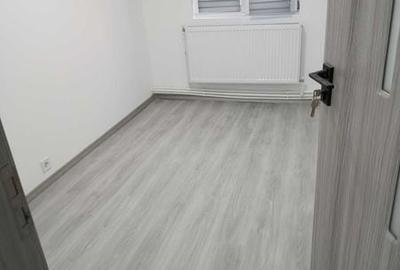 Apartament cu 3 camere decomandat în Central - 3
