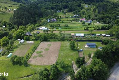 Teren de 1800 mp, în Pângărați - 3