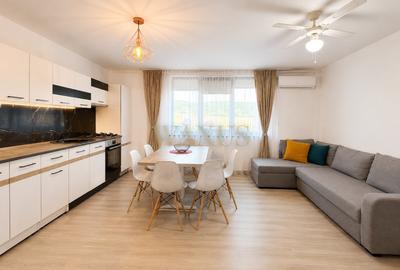 Apartament cu 2 camere semidecomandat, mobilat în Florești - 1