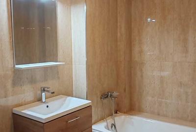 Apartament cu 3 camere decomandat în Unirii