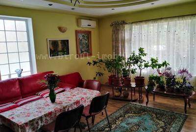 Casă individuală cu 7 camere cu Canalizare în Km 4-5 - 3