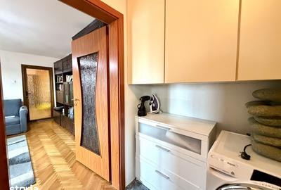 Apartament cu 2 camere, mobilat în Est