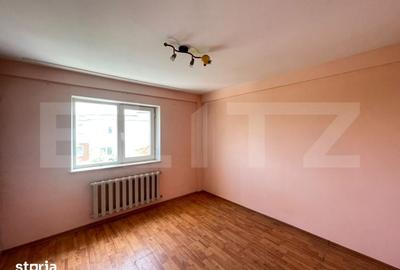 Apartament cu 3 camere în Craiovița Nouă - 2