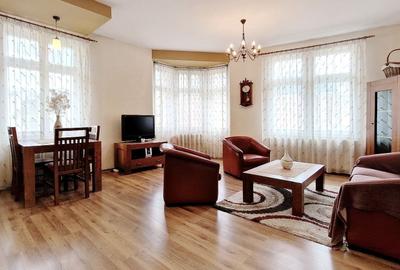 Apartament cu 2 camere decomandat, mobilat în Centrul Istoric