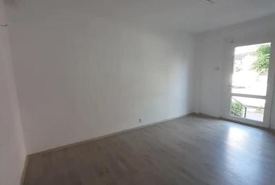 Spațiu comercial, de 150 mp, în Central - 2