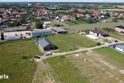 Teren de 741 mp, în Vetiș - 2