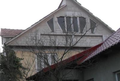 Casă cu 4 camere în Onești - 4