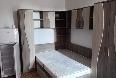 Garsonieră nedecomandată în Prelungirea Craiovei - 3