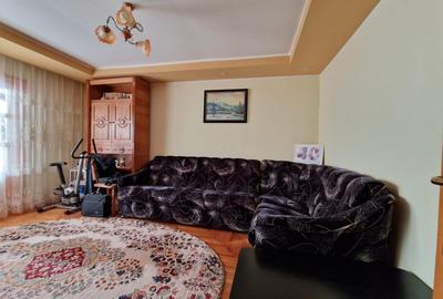 Apartament cu 4 camere decomandat în Burdujeni - 2