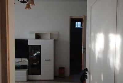 Apartament cu 2 camere semidecomandat în Titan - 4