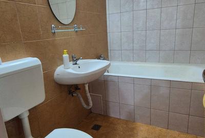 Apartament cu 3 camere decomandat în Central - 6