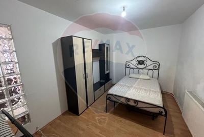 Apartament cu 3 camere decomandat în Sud-Vest - 3