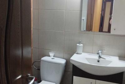 Apartament cu 2 camere decomandat în Micro 17 - 2