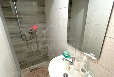 Apartament cu 2 camere semidecomandat în Ultracentral