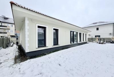 Casă individuală cu 4 camere cu Canalizare în Braytim