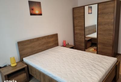 Apartament cu 2 camere decomandat în Tractorul