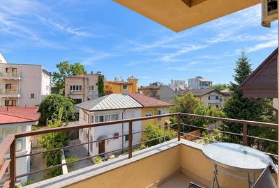 Apartament cu 3 camere decomandat, mobilat în Primăverii