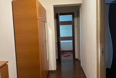 Apartament cu 4 camere decomandat în Titan - 13
