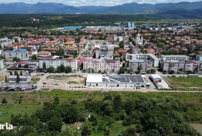 Spațiu comercial, de 1,234 mp, în Central