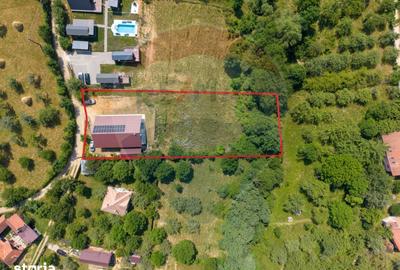 Casă cu 5 camere cu Teren 2481 Mp în Bran - 2